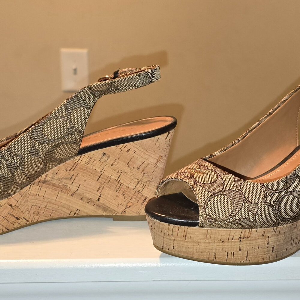 Coach Wedges - Picture 4 of 5